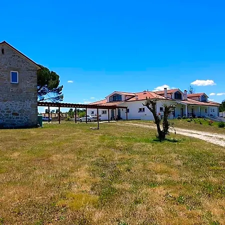 Πανσιόν Quinta Coracao D'ouro *